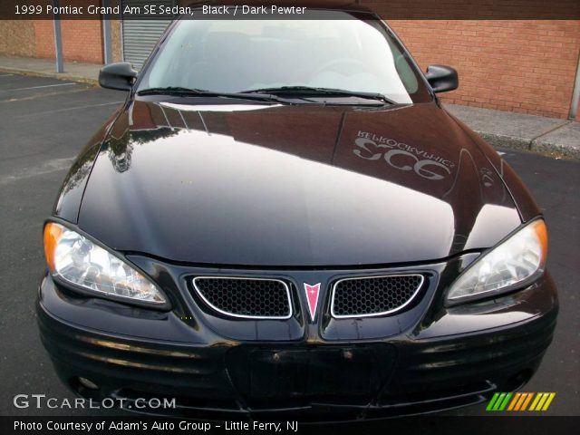 1999 Pontiac Grand Am SE Sedan in Black