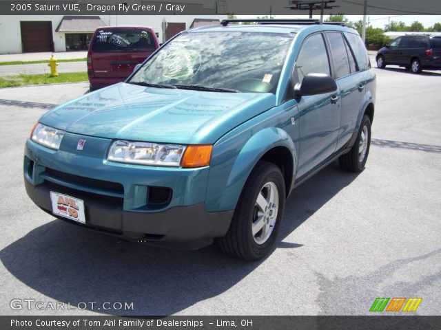 2005 Saturn VUE  in Dragon Fly Green