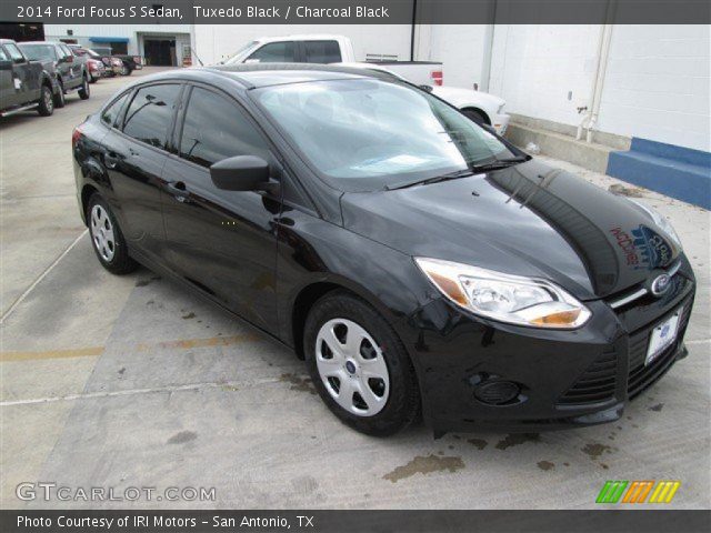 2014 Ford Focus S Sedan in Tuxedo Black