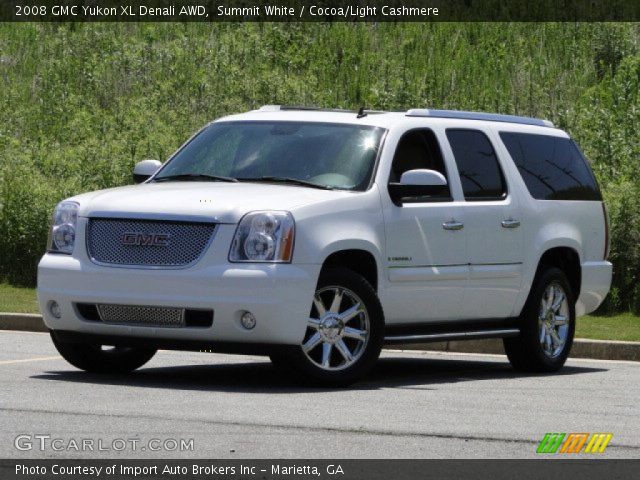 2008 GMC Yukon XL Denali AWD in Summit White