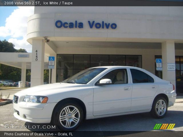 2008 Volvo S60 2.5T in Ice White