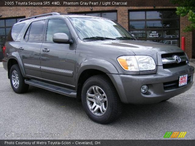 2005 Toyota Sequoia SR5 4WD in Phantom Gray Pearl