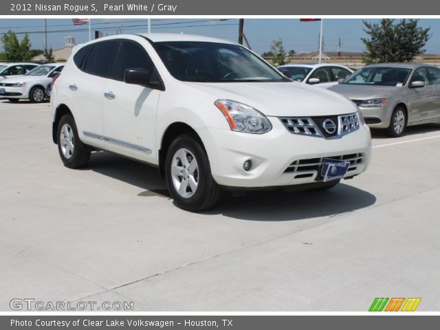 2012 Nissan Rogue S in Pearl White