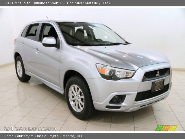 2011 Mitsubishi Outlander Sport ES in Cool Silver Metallic