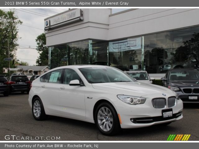 2013 BMW 5 Series 550i Gran Turismo in Alpine White
