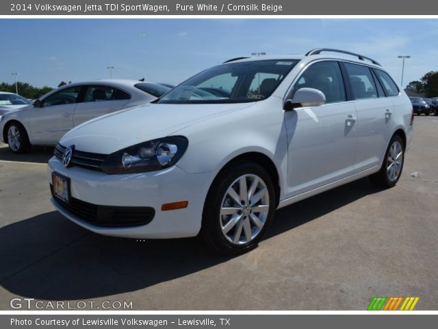 2014 Volkswagen Jetta TDI SportWagen in Pure White