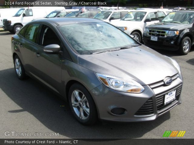 2014 Ford Focus SE Sedan in Sterling Gray
