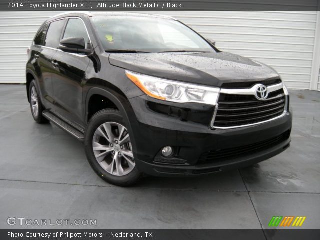 2014 Toyota Highlander XLE in Attitude Black Metallic