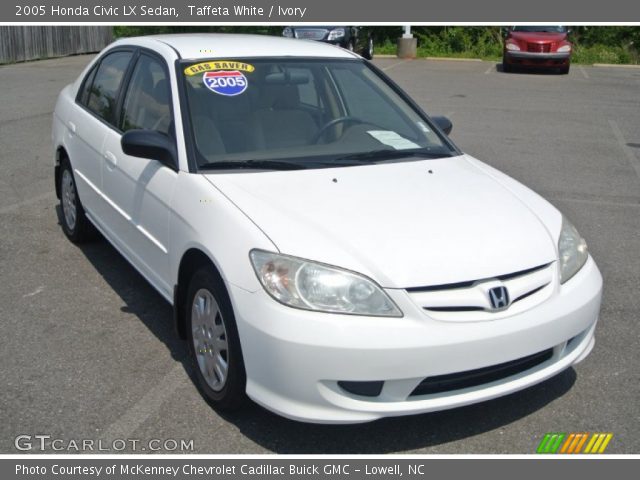 2005 Honda Civic LX Sedan in Taffeta White