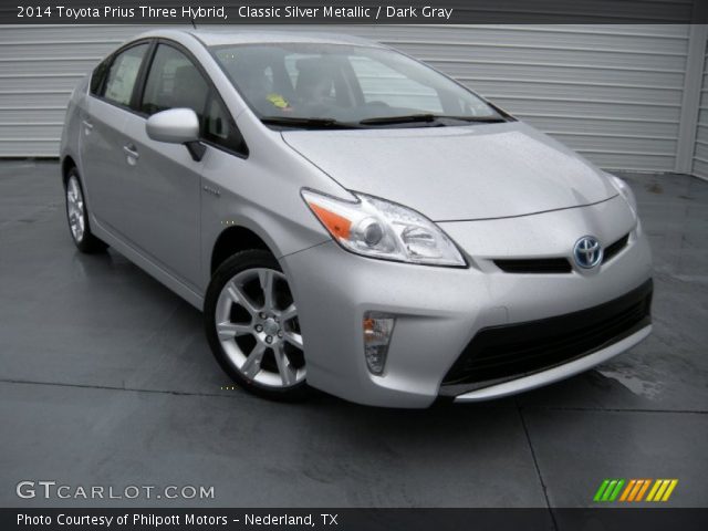 2014 Toyota Prius Three Hybrid in Classic Silver Metallic