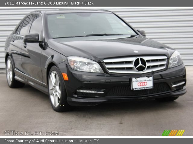 2011 Mercedes-Benz C 300 Luxury in Black