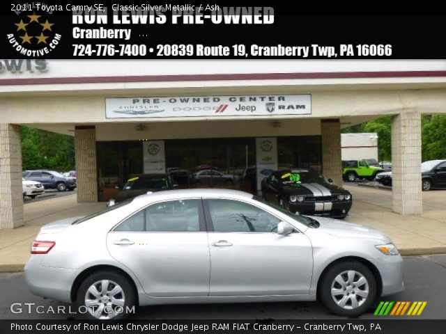2011 Toyota Camry SE in Classic Silver Metallic
