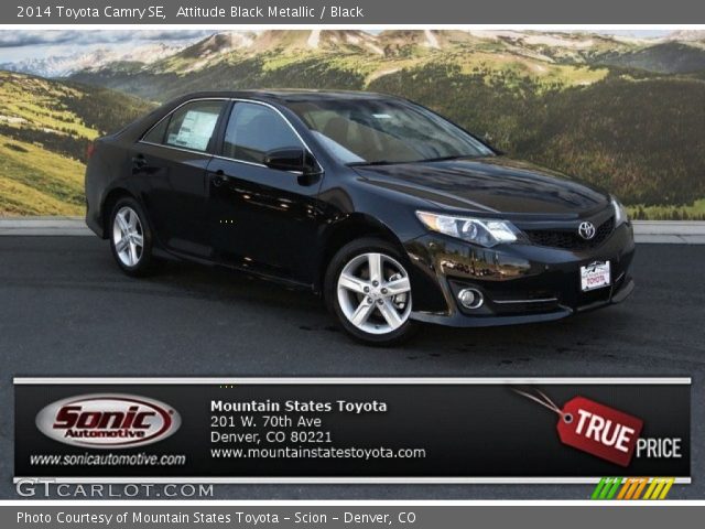 2014 Toyota Camry SE in Attitude Black Metallic