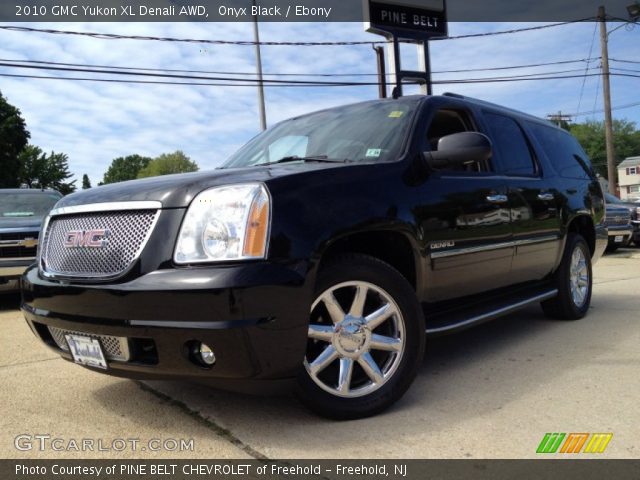 2010 GMC Yukon XL Denali AWD in Onyx Black