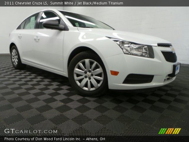 2011 Chevrolet Cruze LS in Summit White