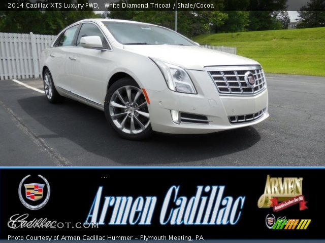 2014 Cadillac XTS Luxury FWD in White Diamond Tricoat