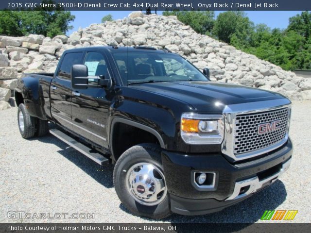 2015 GMC Sierra 3500HD Denali Crew Cab 4x4 Dual Rear Wheel in Onyx Black