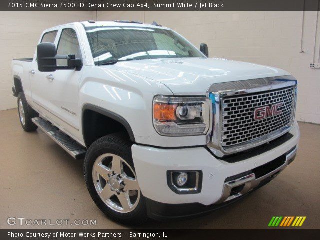 2015 GMC Sierra 2500HD Denali Crew Cab 4x4 in Summit White