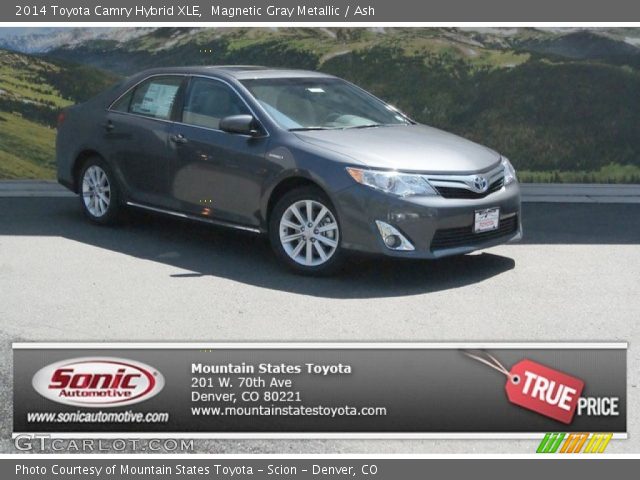 2014 Toyota Camry Hybrid XLE in Magnetic Gray Metallic