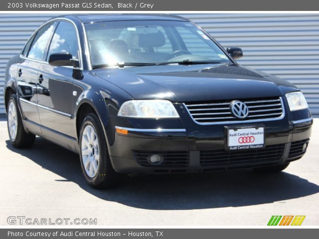 2003 Volkswagen Passat GLS Sedan in Black