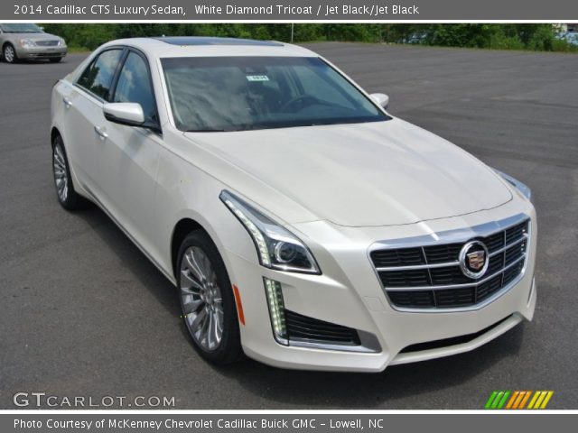 2014 Cadillac CTS Luxury Sedan in White Diamond Tricoat