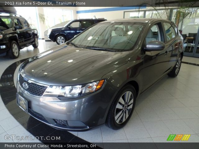 2013 Kia Forte 5-Door EX in Titanium