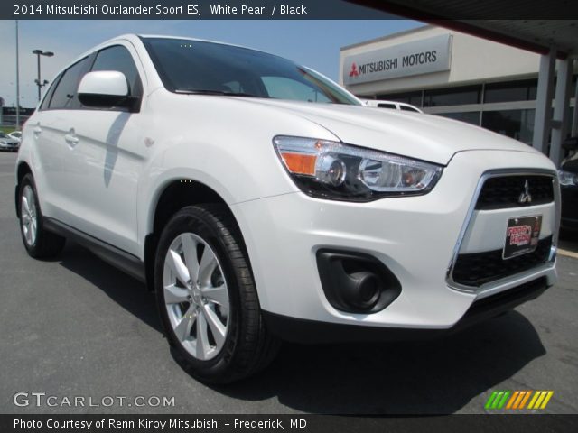 2014 Mitsubishi Outlander Sport ES in White Pearl