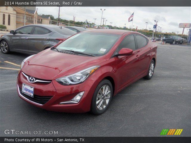 2014 Hyundai Elantra SE Sedan in Red