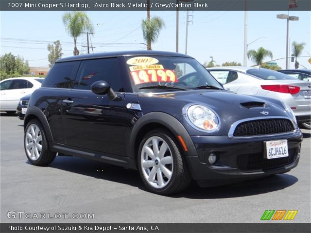 2007 Mini Cooper S Hardtop in Astro Black Metallic