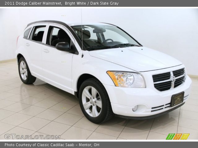 2011 Dodge Caliber Mainstreet in Bright White