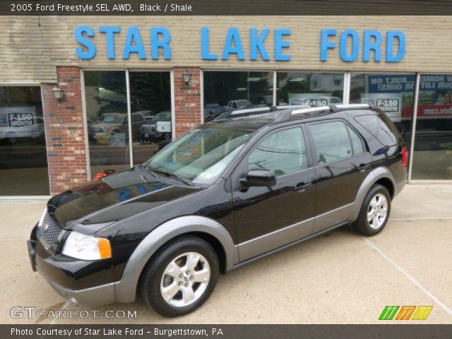2005 Ford Freestyle SEL AWD in Black