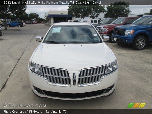 2012 Lincoln MKZ FWD in White Platinum Metallic Tri-Coat