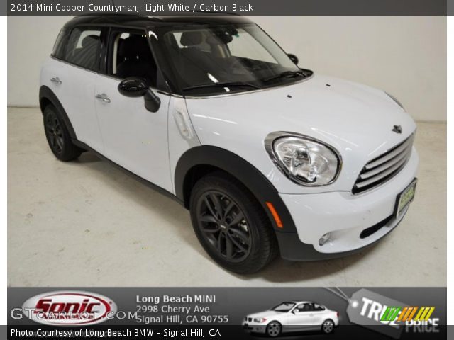 2014 Mini Cooper Countryman in Light White