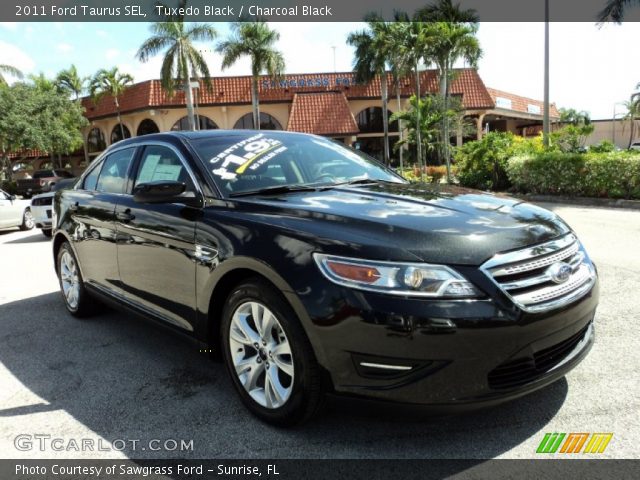 2011 Ford Taurus SEL in Tuxedo Black