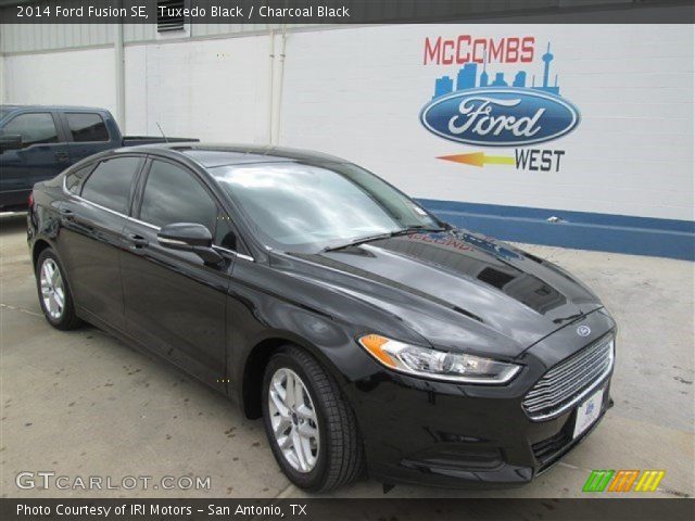 2014 Ford Fusion SE in Tuxedo Black