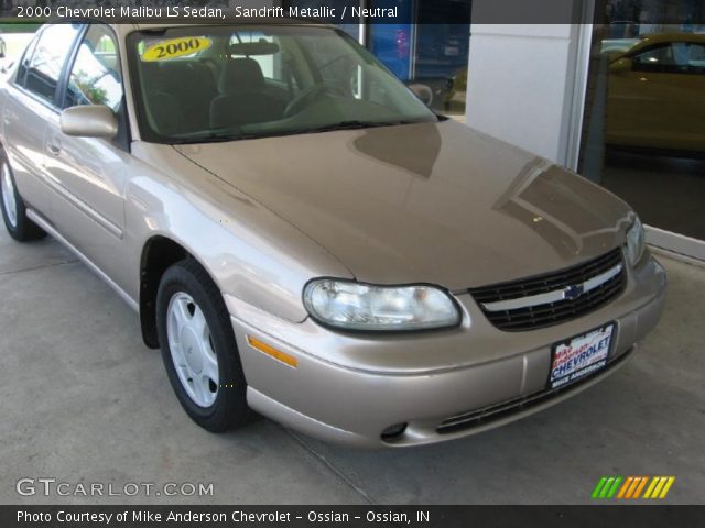 2000 Chevrolet Malibu LS Sedan in Sandrift Metallic