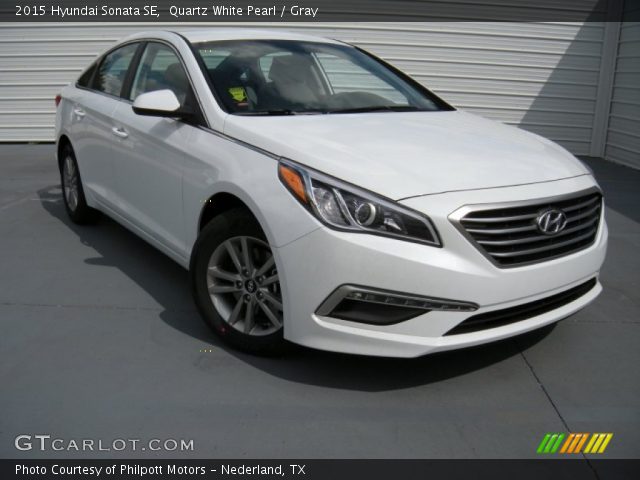 2015 Hyundai Sonata SE in Quartz White Pearl