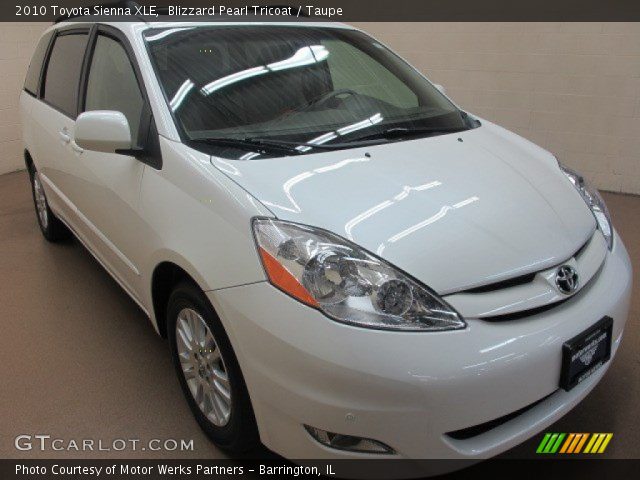 2010 Toyota Sienna XLE in Blizzard Pearl Tricoat