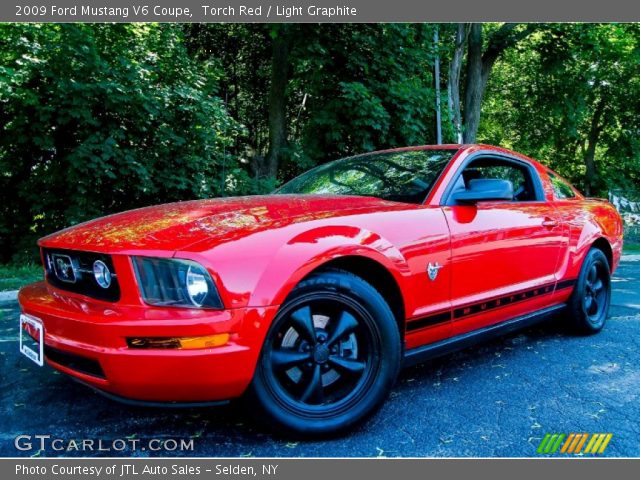 2009 Ford Mustang V6 Coupe in Torch Red