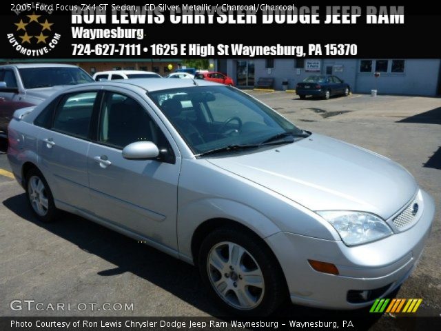 2005 Ford Focus ZX4 ST Sedan in CD Silver Metallic