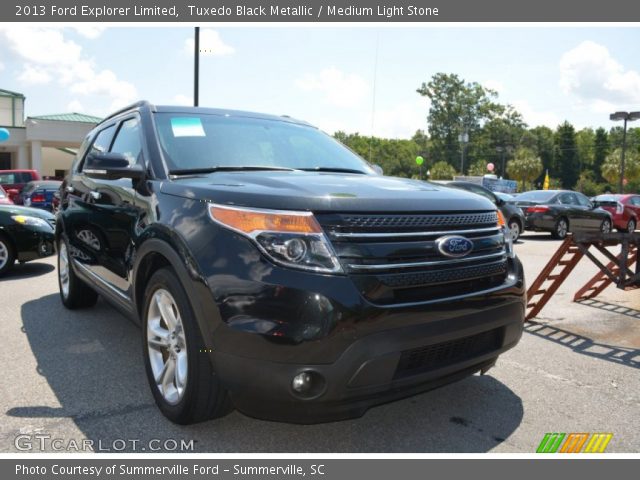 2013 Ford Explorer Limited in Tuxedo Black Metallic