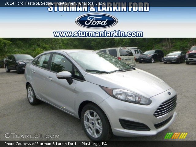 2014 Ford Fiesta SE Sedan in Ingot Silver