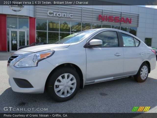 2015 Nissan Versa 1.6 SV Sedan in Brilliant Silver