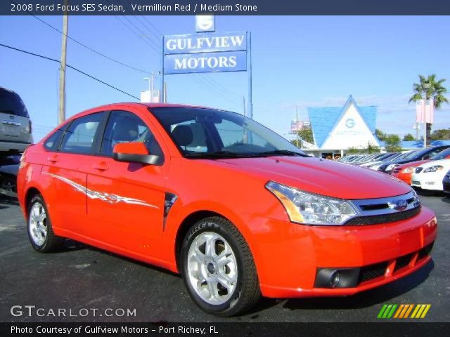 2008 Ford Focus SES Sedan in Vermillion Red