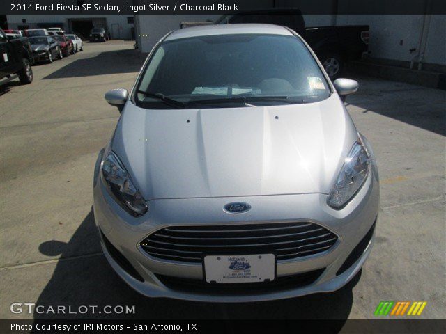 2014 Ford Fiesta SE Sedan in Ingot Silver