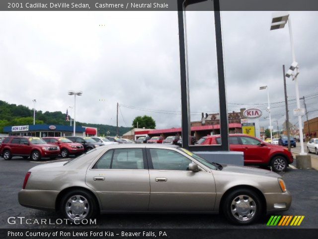 2001 Cadillac DeVille Sedan in Cashmere