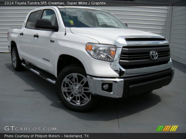 2014 Toyota Tundra SR5 Crewmax in Super White