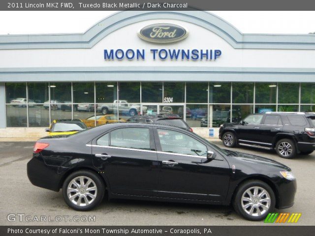 2011 Lincoln MKZ FWD in Tuxedo Black Metallic