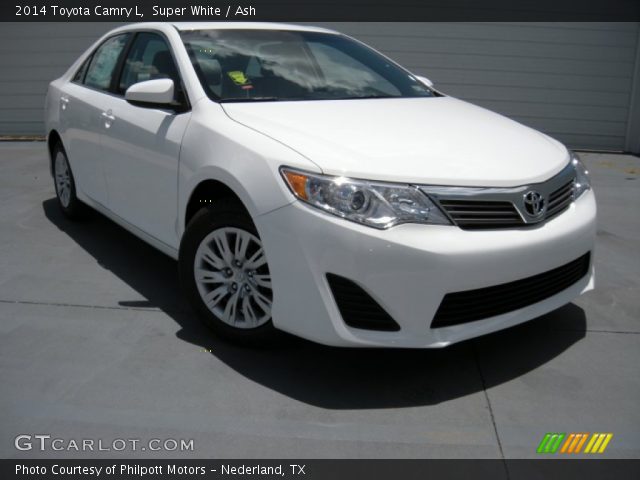 2014 Toyota Camry L in Super White
