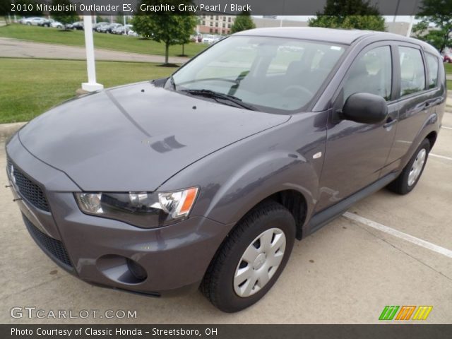 2010 Mitsubishi Outlander ES in Graphite Gray Pearl